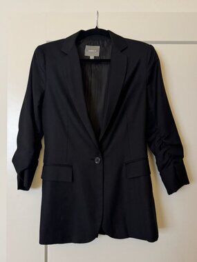 Kenna-T Black Blazer